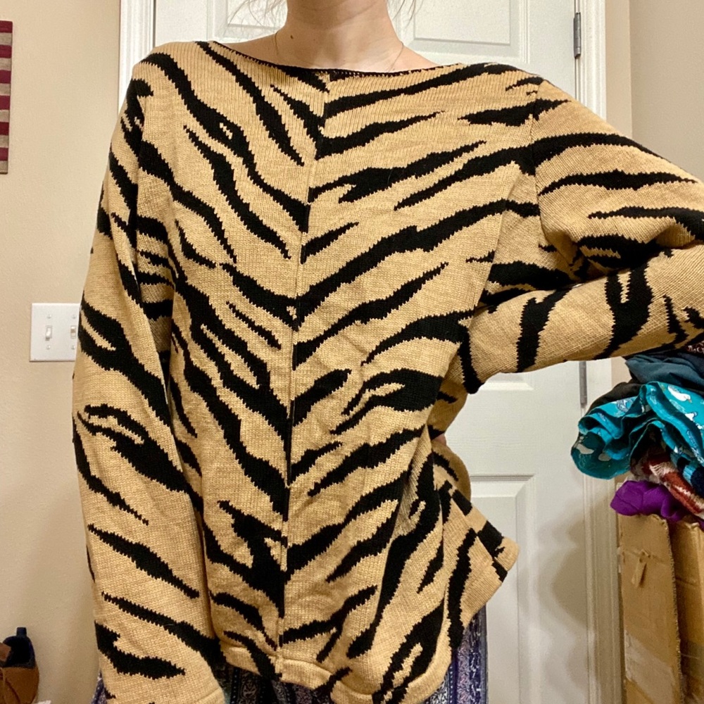 Vintage jones sport New York zebra print sweater
